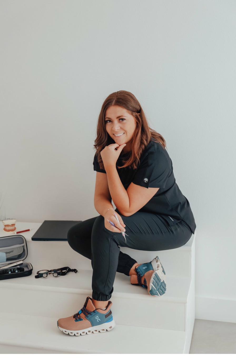 Mandy Walters RDH — headshot